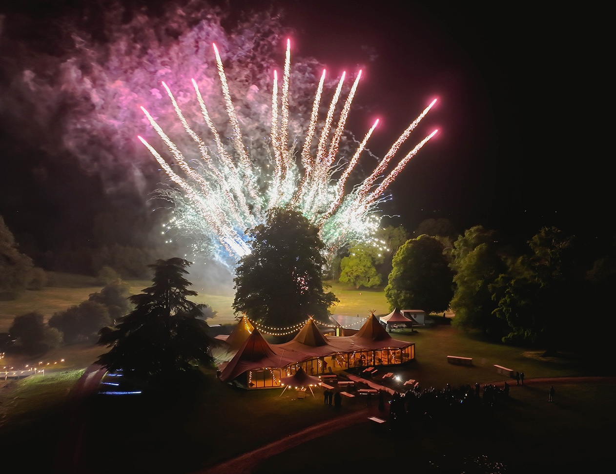 Tipi Venue  - vm2syj11now.jpg