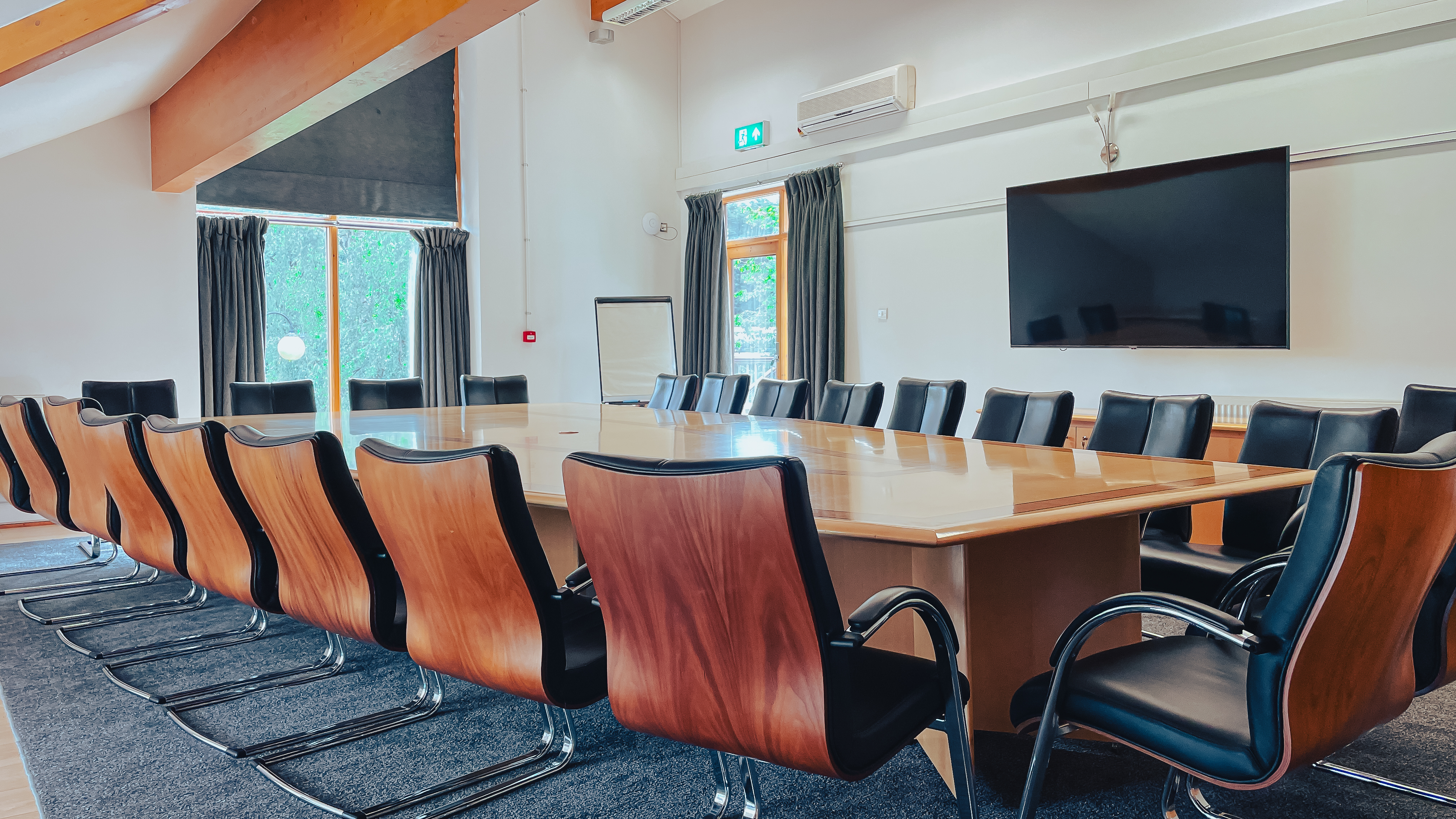 Draycote Hotel - image 1