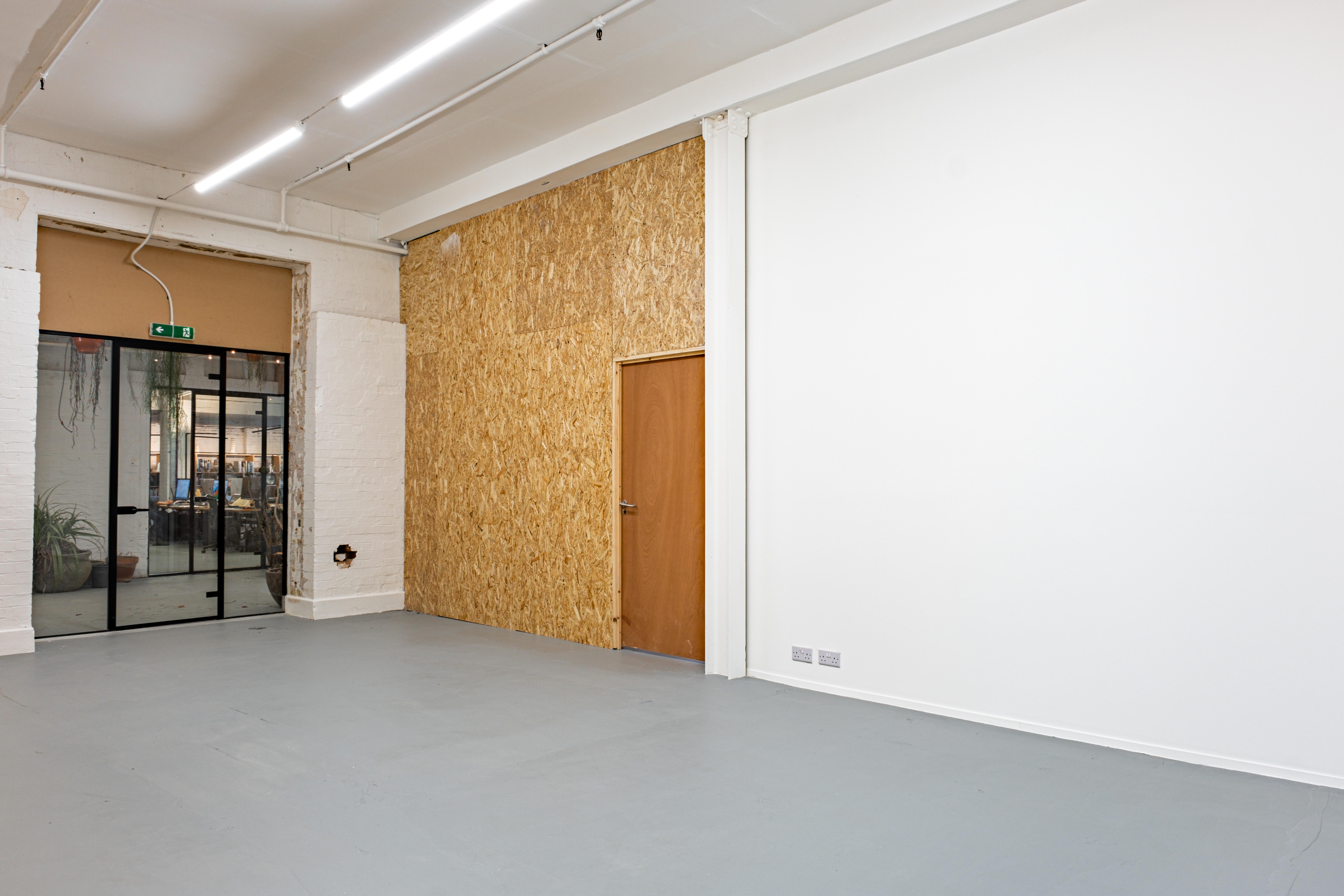 The Orsman Road Studios - o31sxawelog.jpg