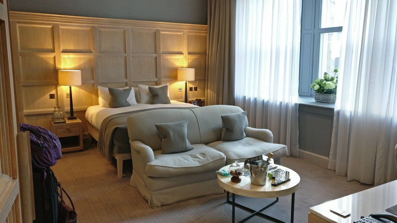 The Scotsman Hotel - >Andrew Barnfield</a>