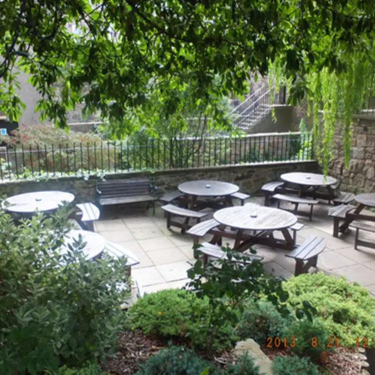 The Cumberland Bar Restaurant ...