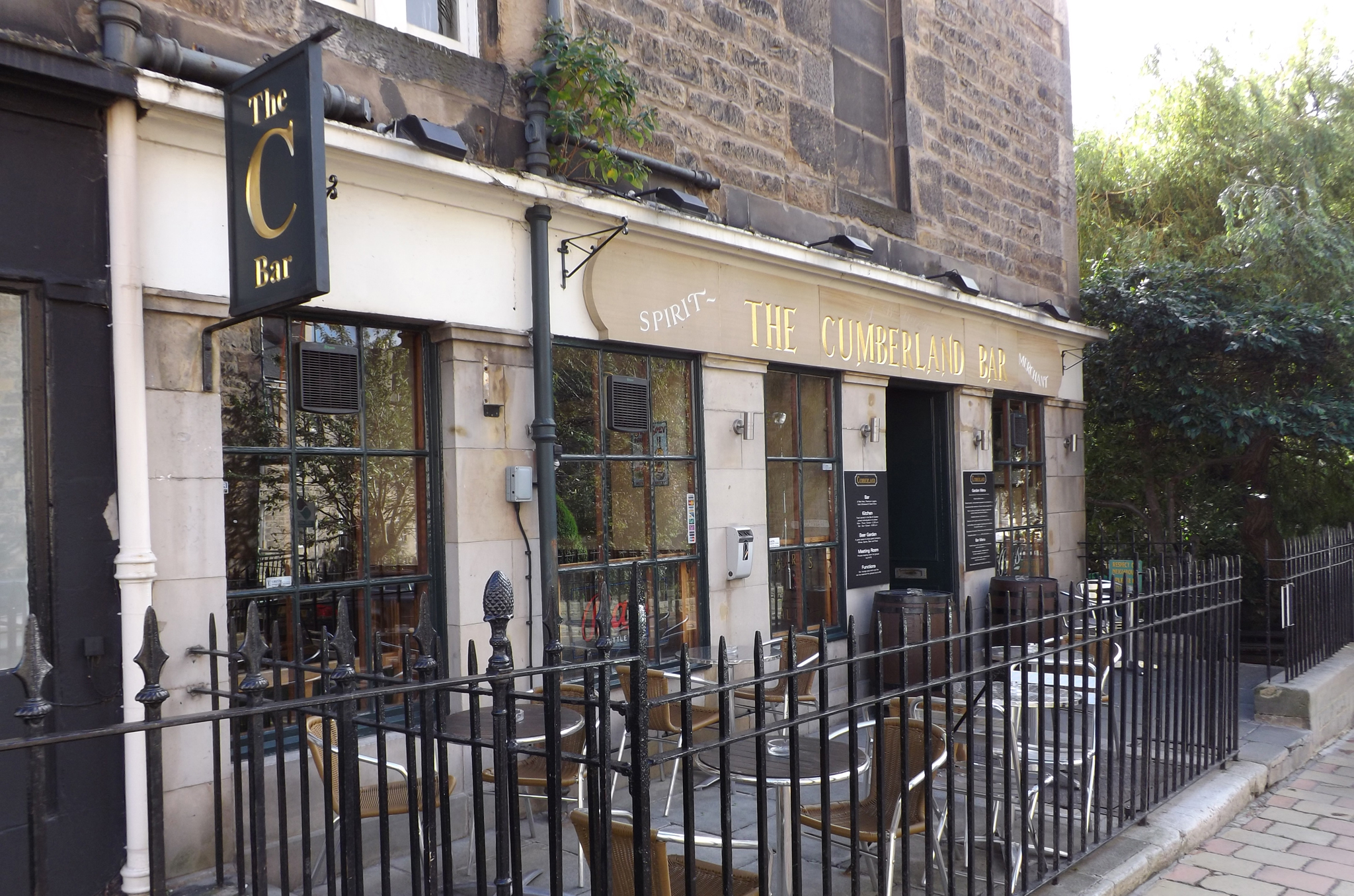 The Cumberland Bar | Bars and pubs in ...