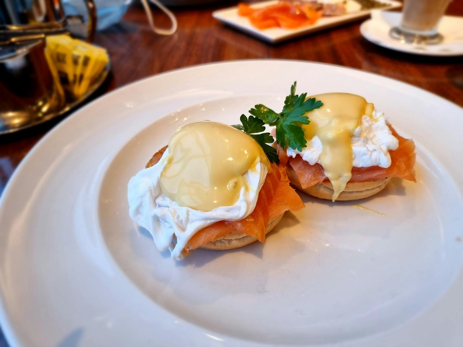 One Square Bar & Brasserie - >el Oso</a>