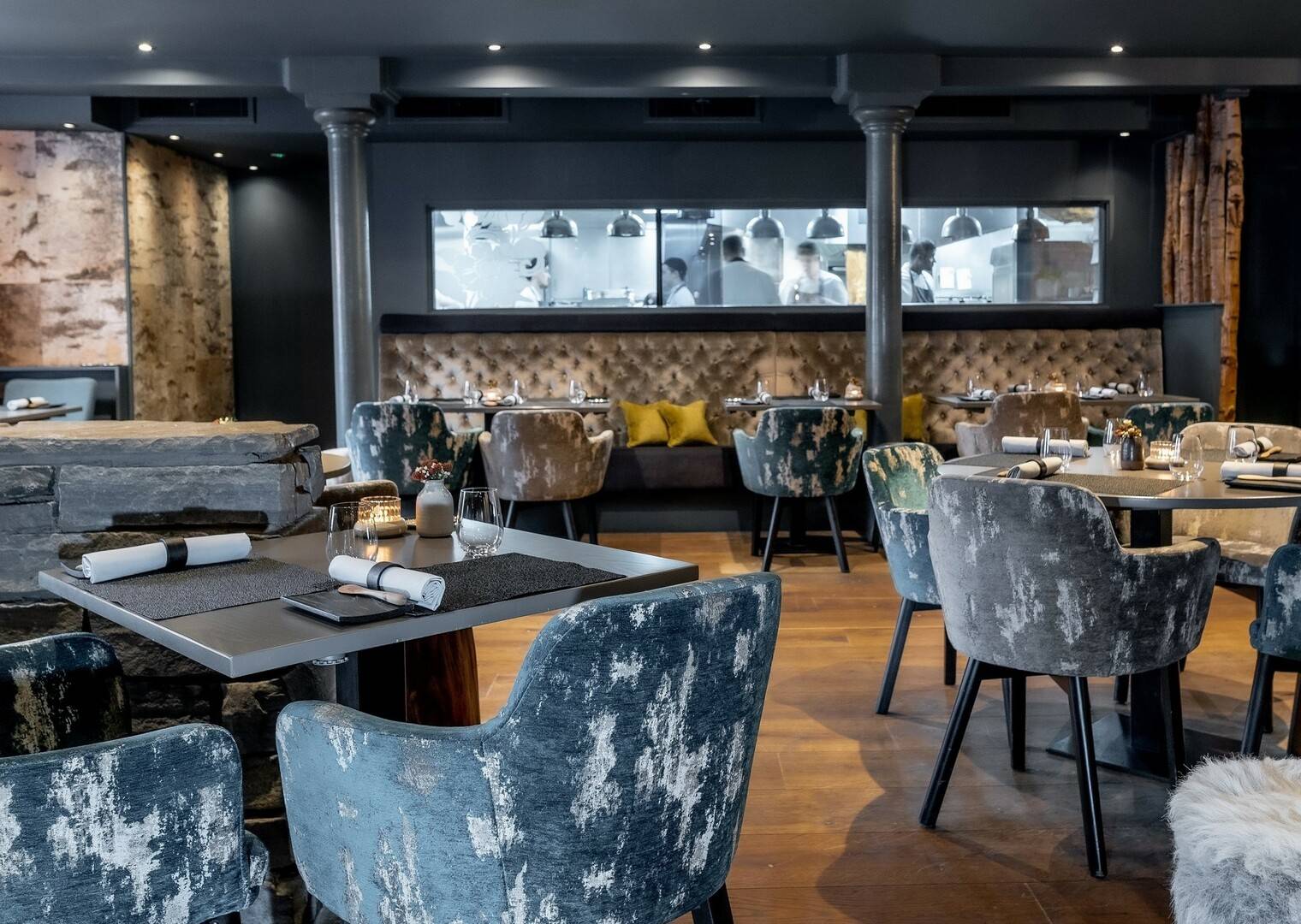 Upscale Kitchin restaurant with exhibition kitchen for VIP dinners and networking events.