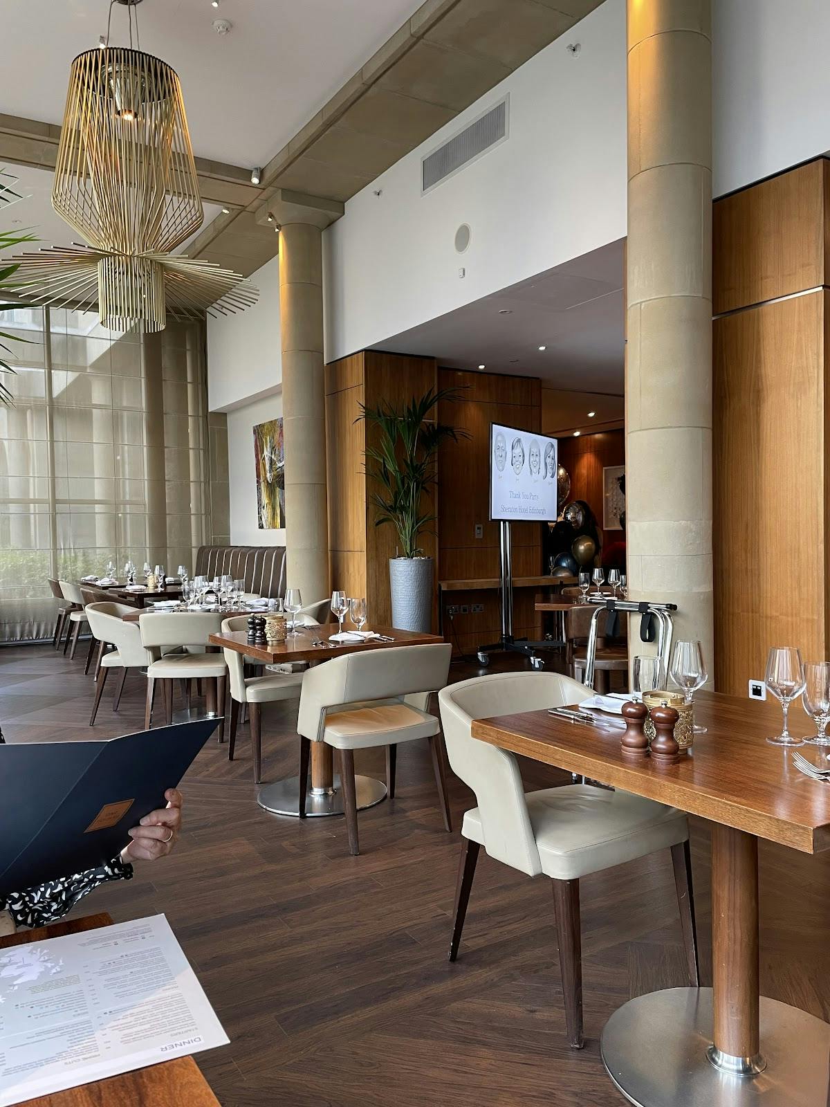 One Square Bar & Brasserie - >Setsuo Maeda</a>