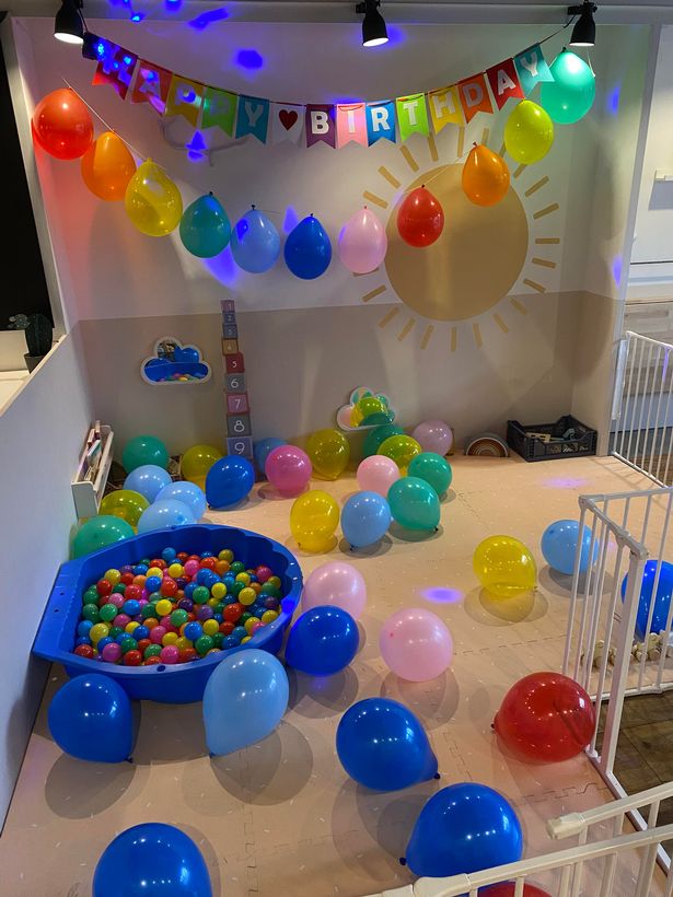 Gated pop-up play area for event childcare, safe engaging toddler zone for corporate events.