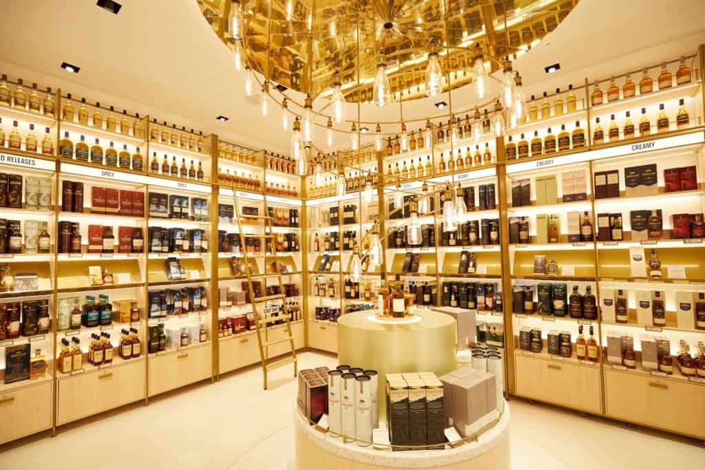 Johnnie Walker Princes Street Whisky ...