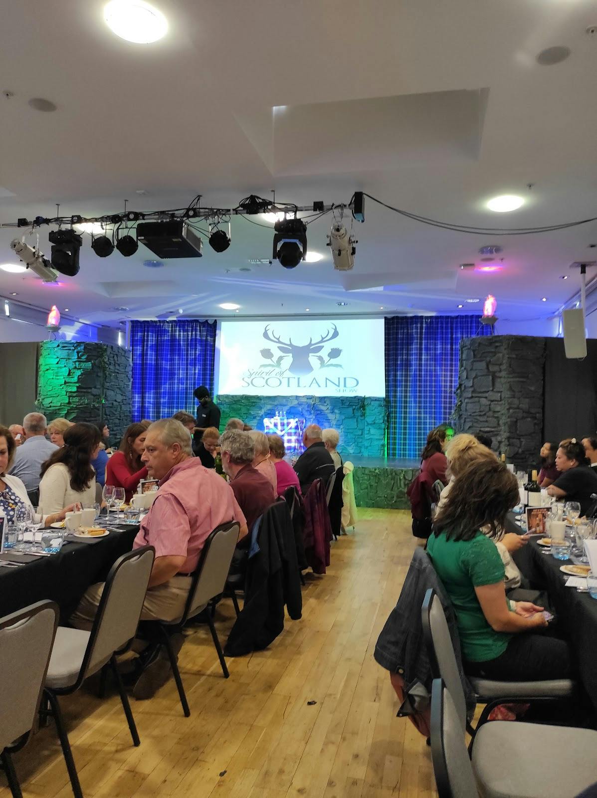 Quincentenary Conference Centre - >Gio Ric</a>