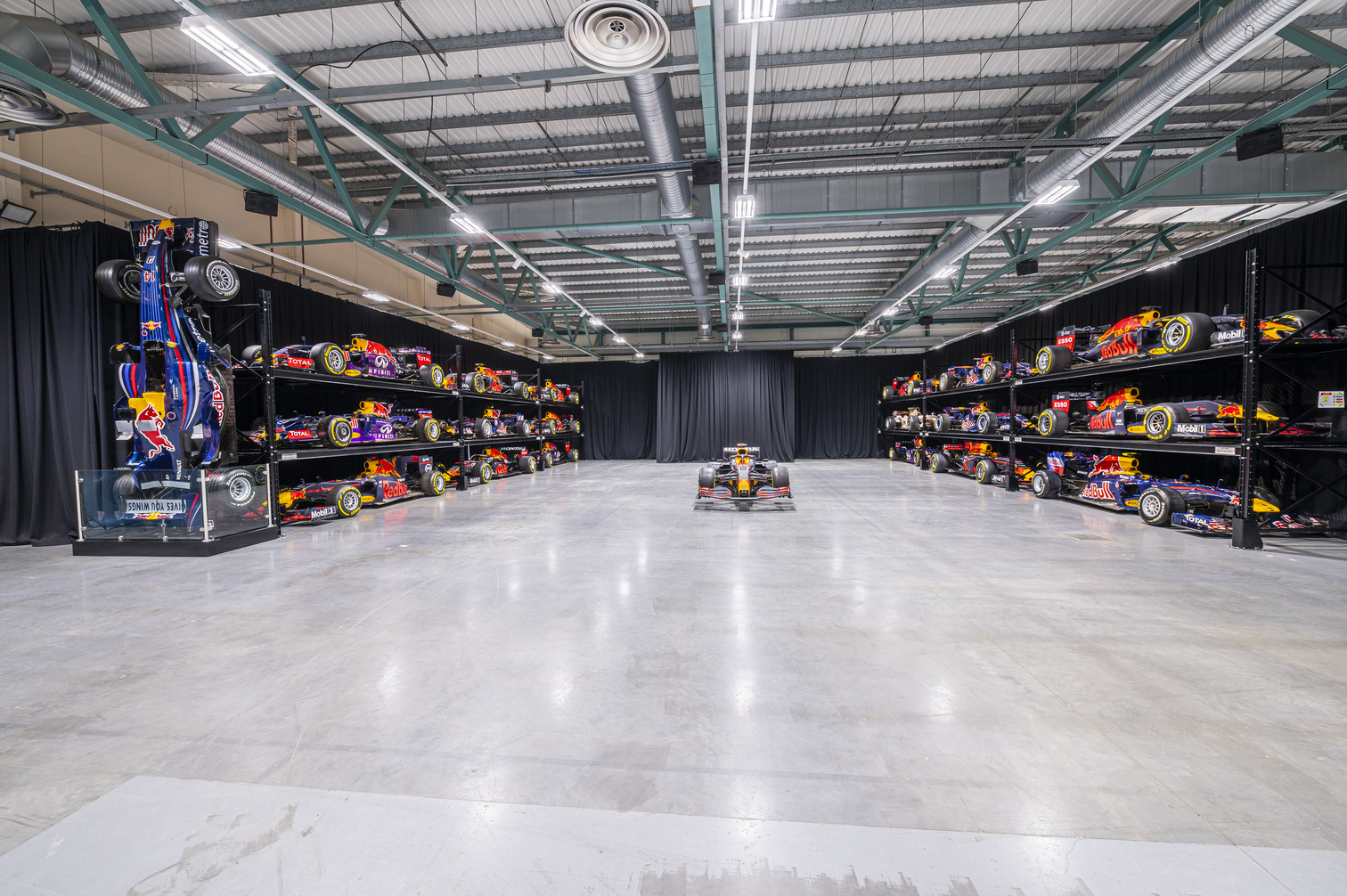 MK-7 Warehouse Red Bull Racing: elegant event space for corporate functions and product launches.