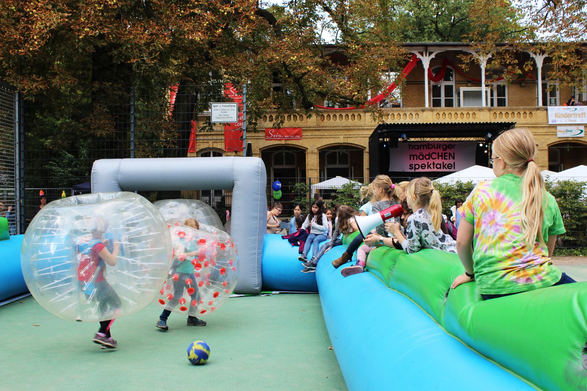 Mädchenspektakel HausDrei Hamburg Altona - HausDrei e.V.
