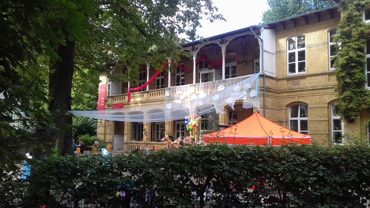 Bildergalerie - HausDrei e.V.