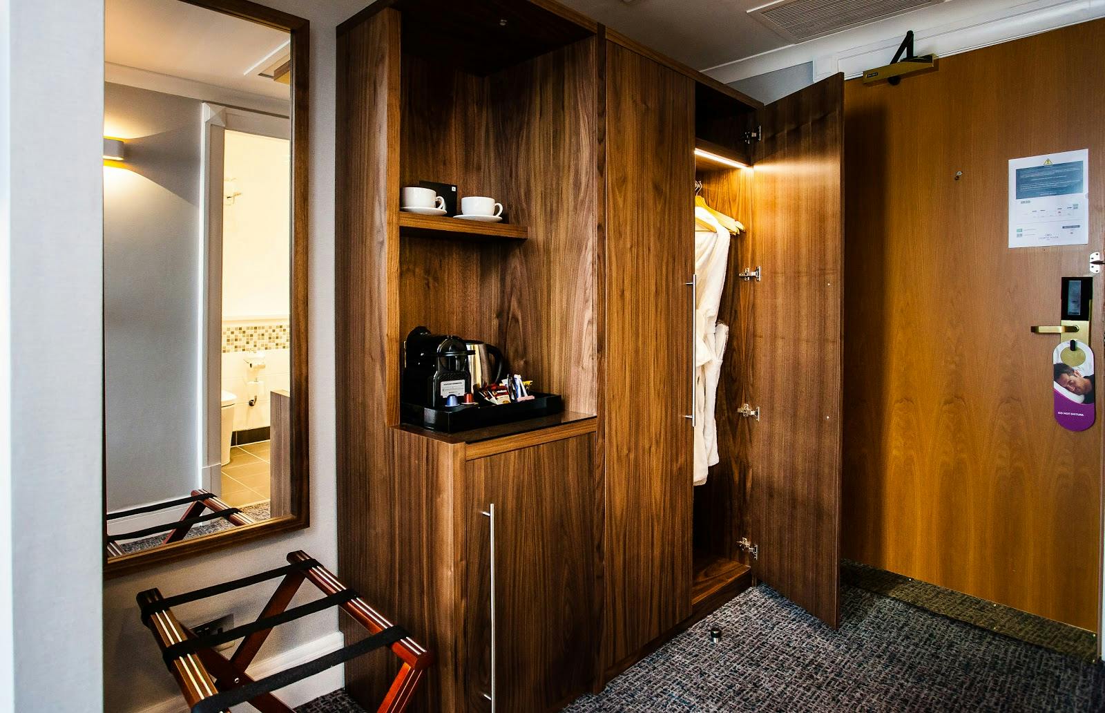 Crowne Plaza Hotel & TAP Restaurant - >Crowne Plaza Leeds by IHG</a>