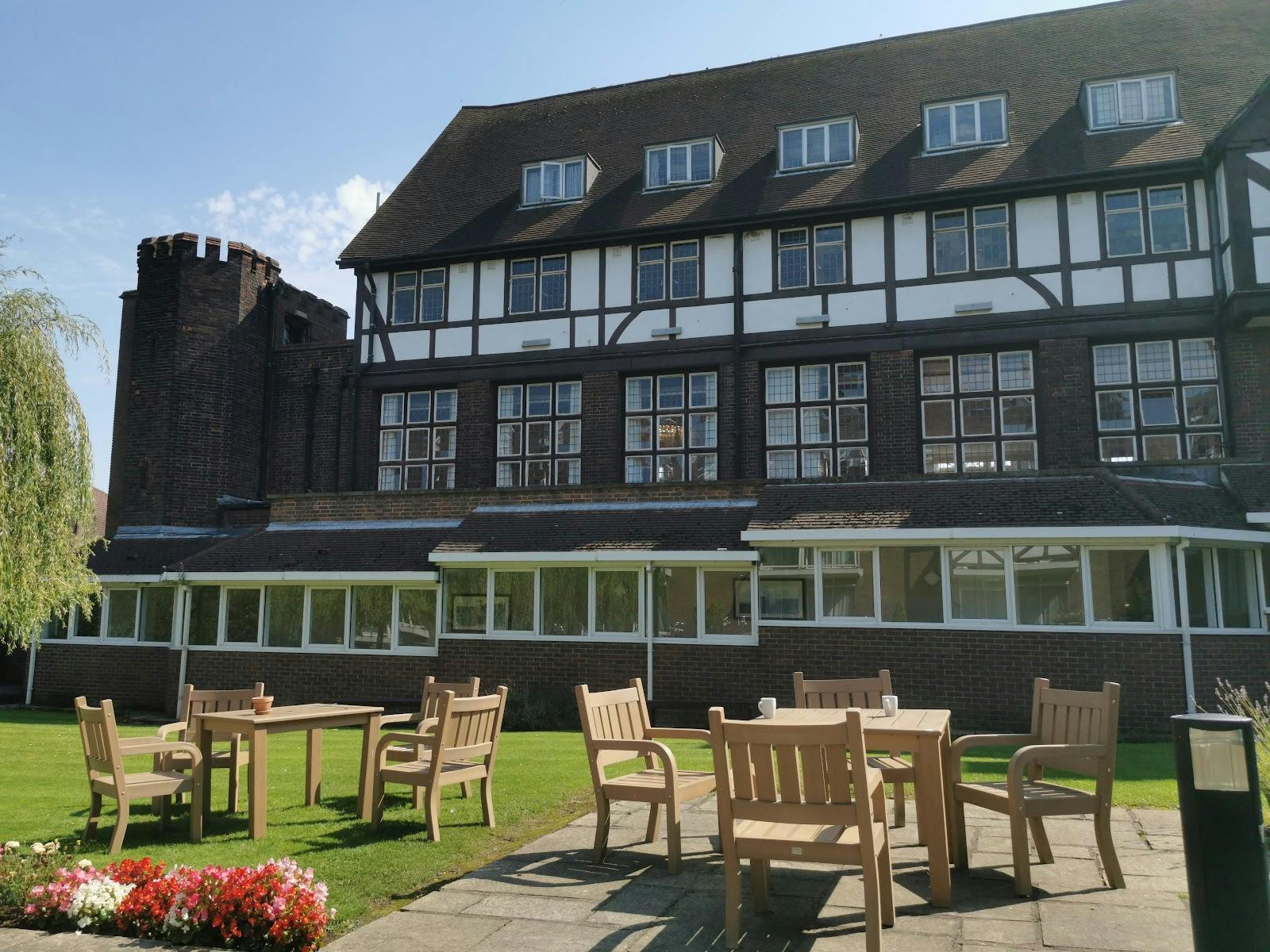 Main Meeting Room at Mercure Leeds Parkway Hotel for corporate events and outdoor networking.