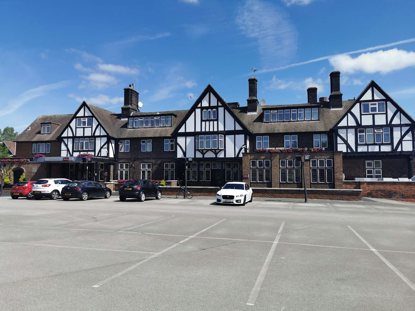Mercure Leeds Parkway Hotel - >Wojciech Stec</a>