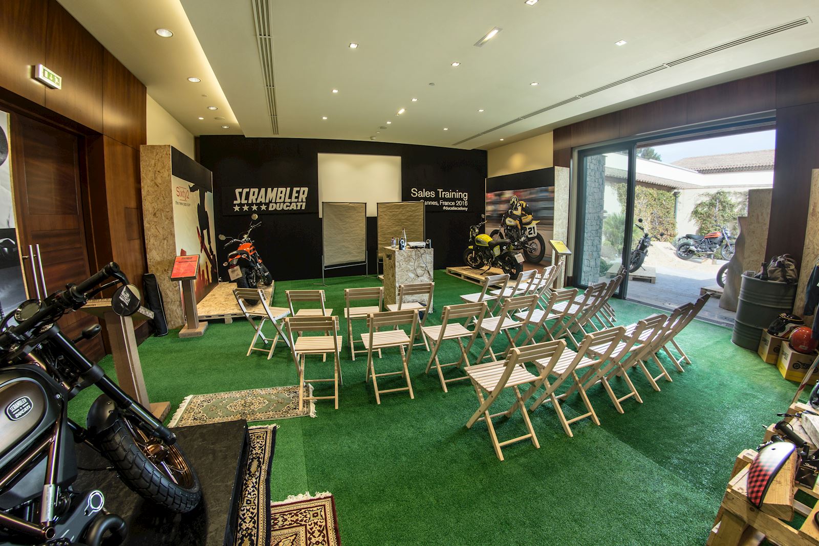 Montauroux meeting room