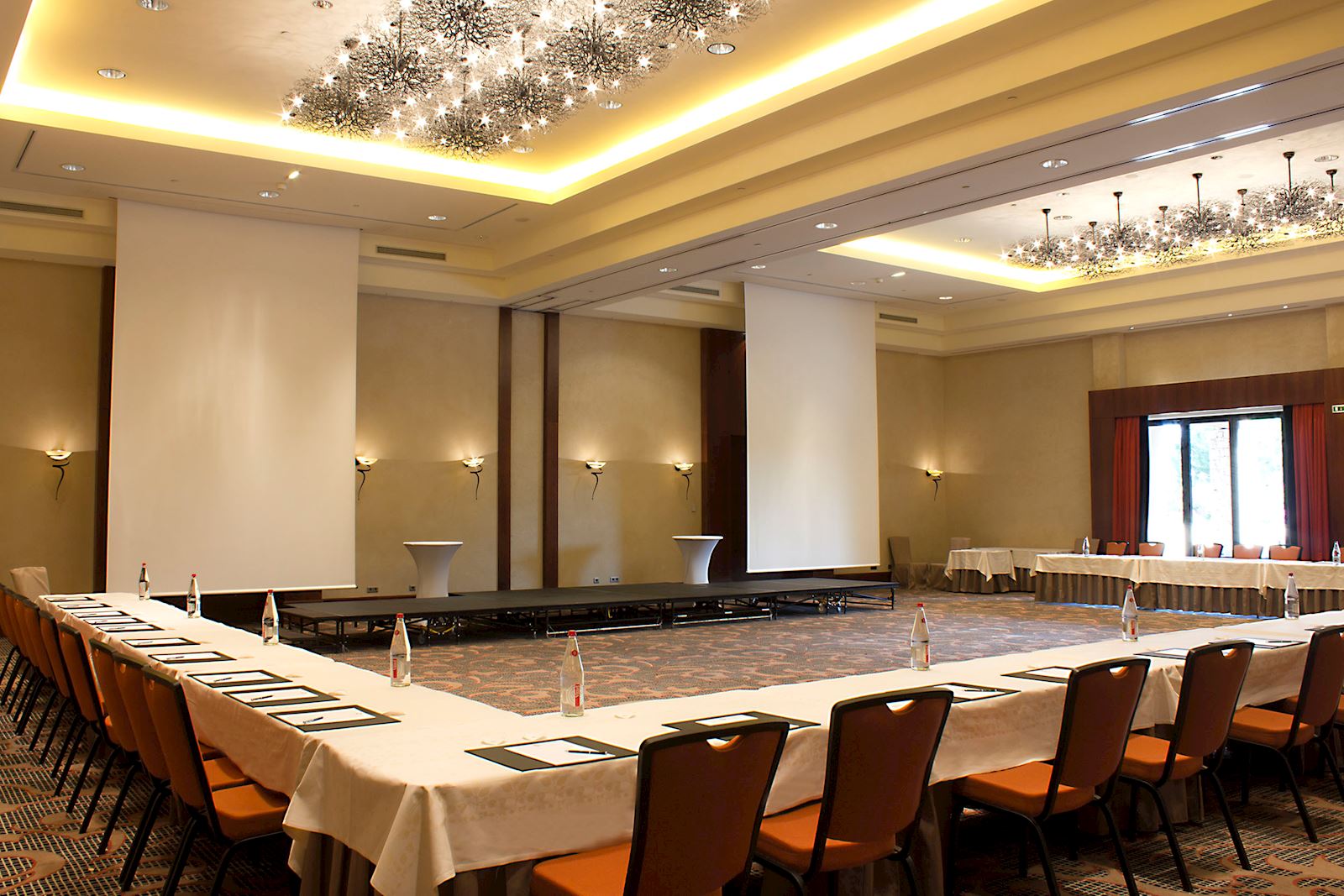 Fayence meeting space