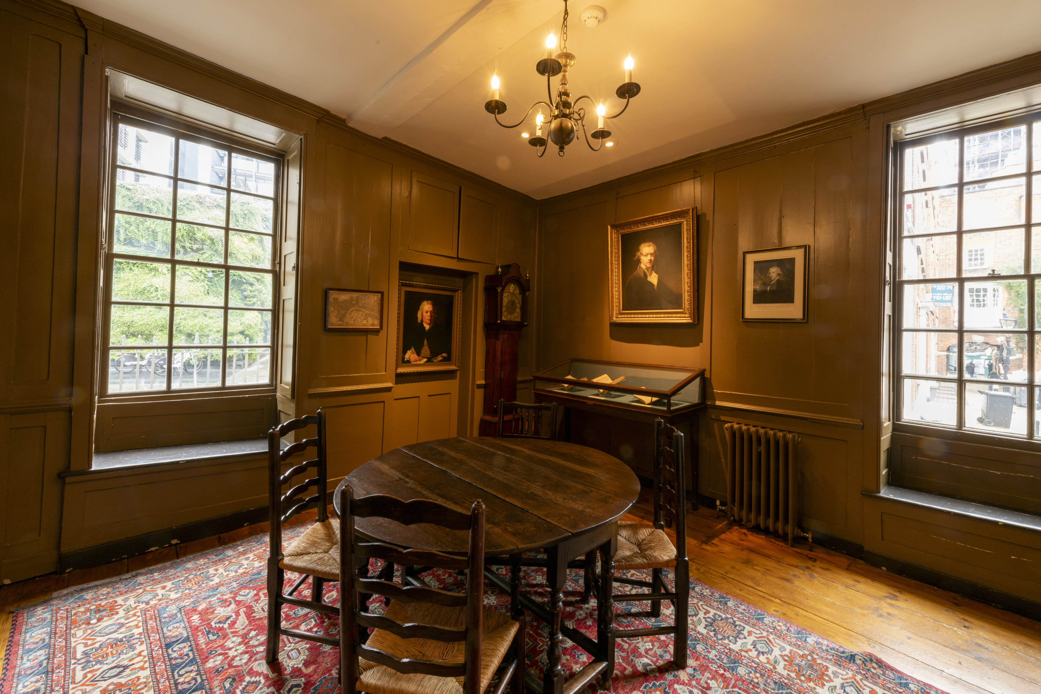 Parlour - cdb2a67c-851f-4c97-9980-599f2beda344.jpg