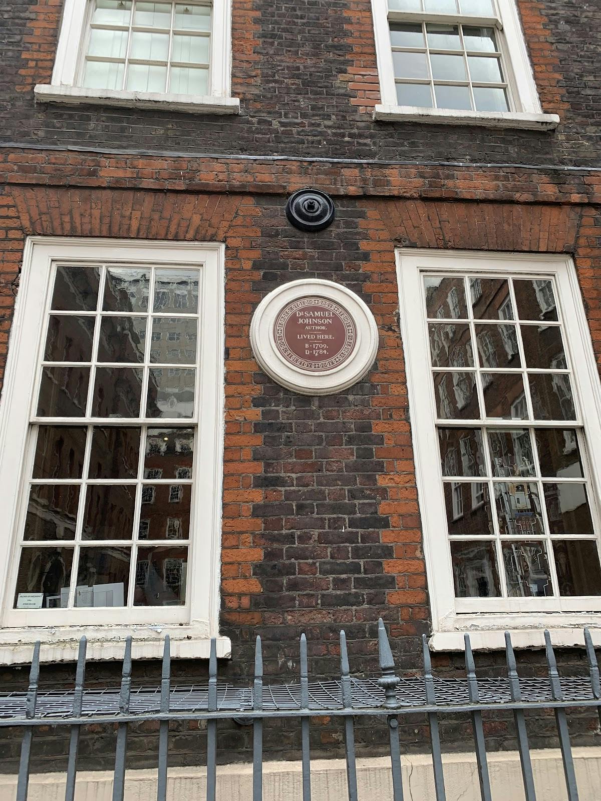 Dr Johnson's House - >John Marciano</a>