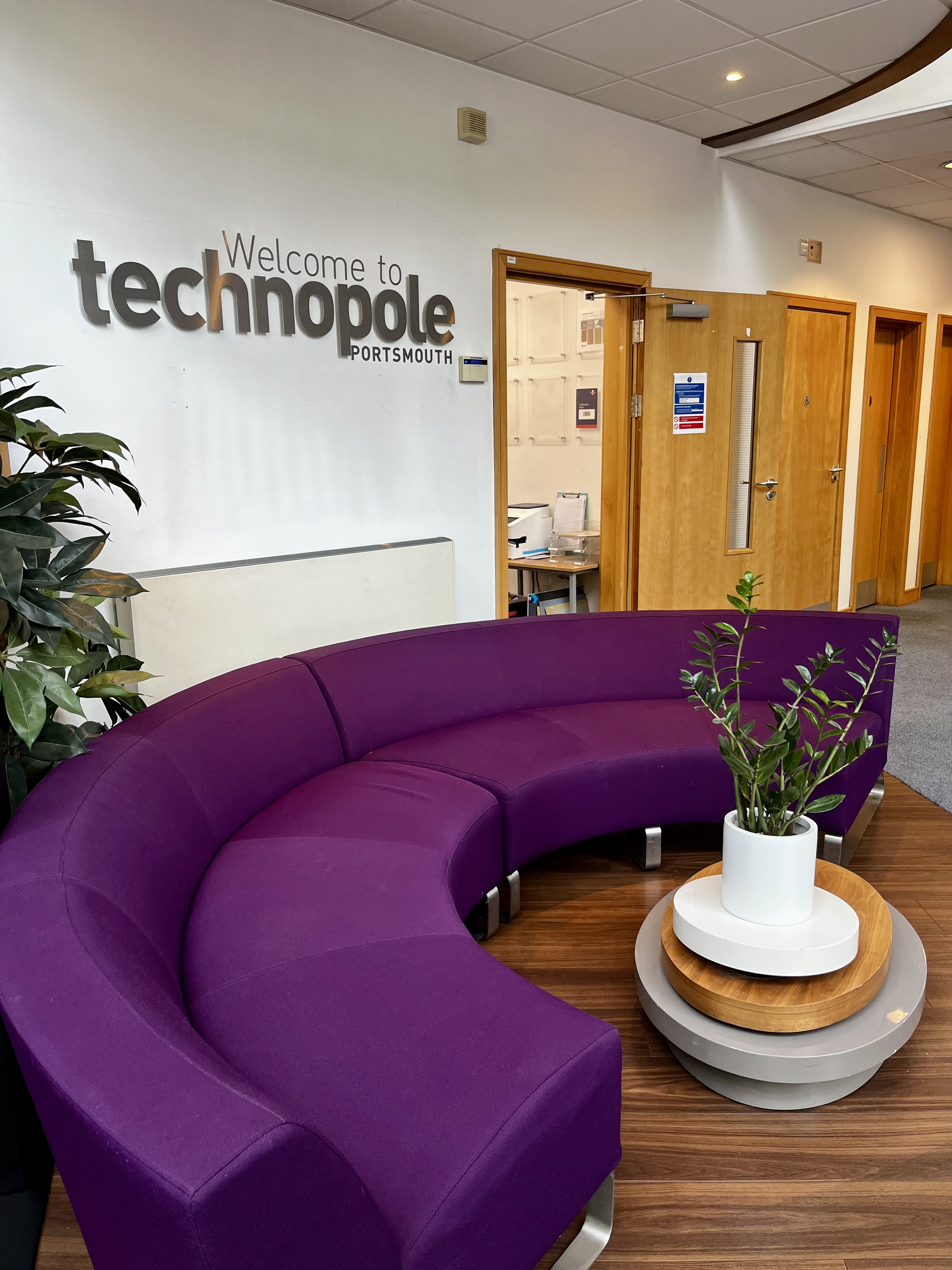 Serviced Offices - axljzt0etmk.jpeg