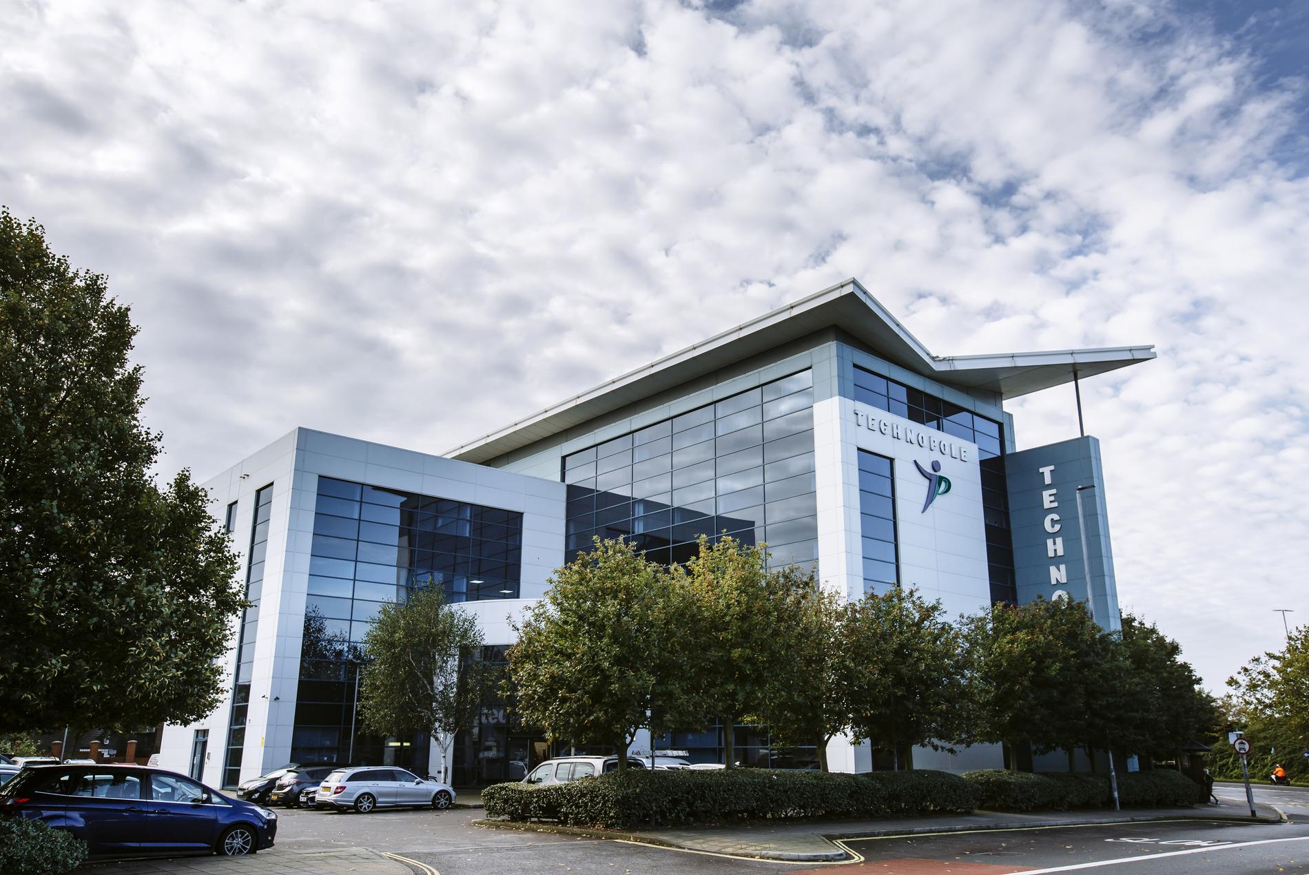 Serviced Offices - leffpg4lwye.jpg