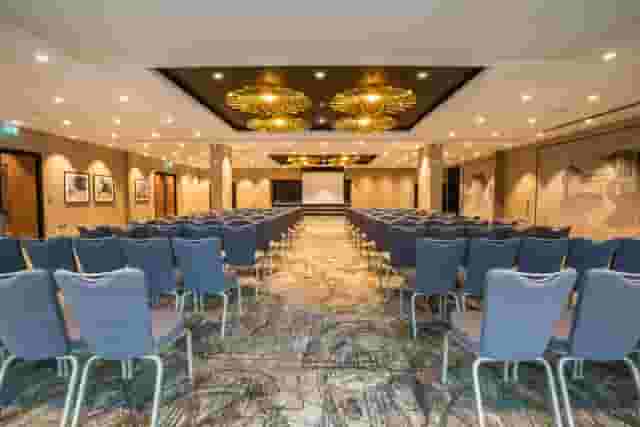 DoubleTree by Hilton Woking