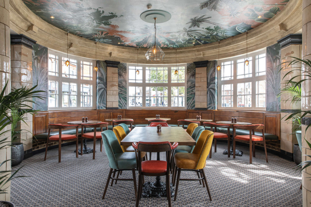 The Manor Arms | London Pub Reviews | DesignMyNight