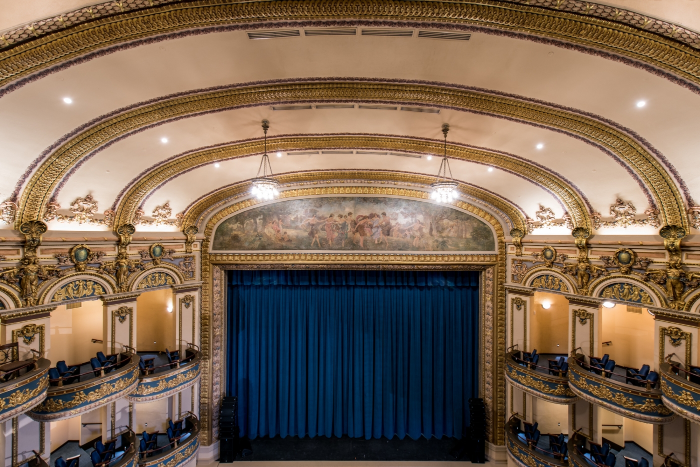 Ornate Lyric Theatre venue for awards galas and keynote presentations.