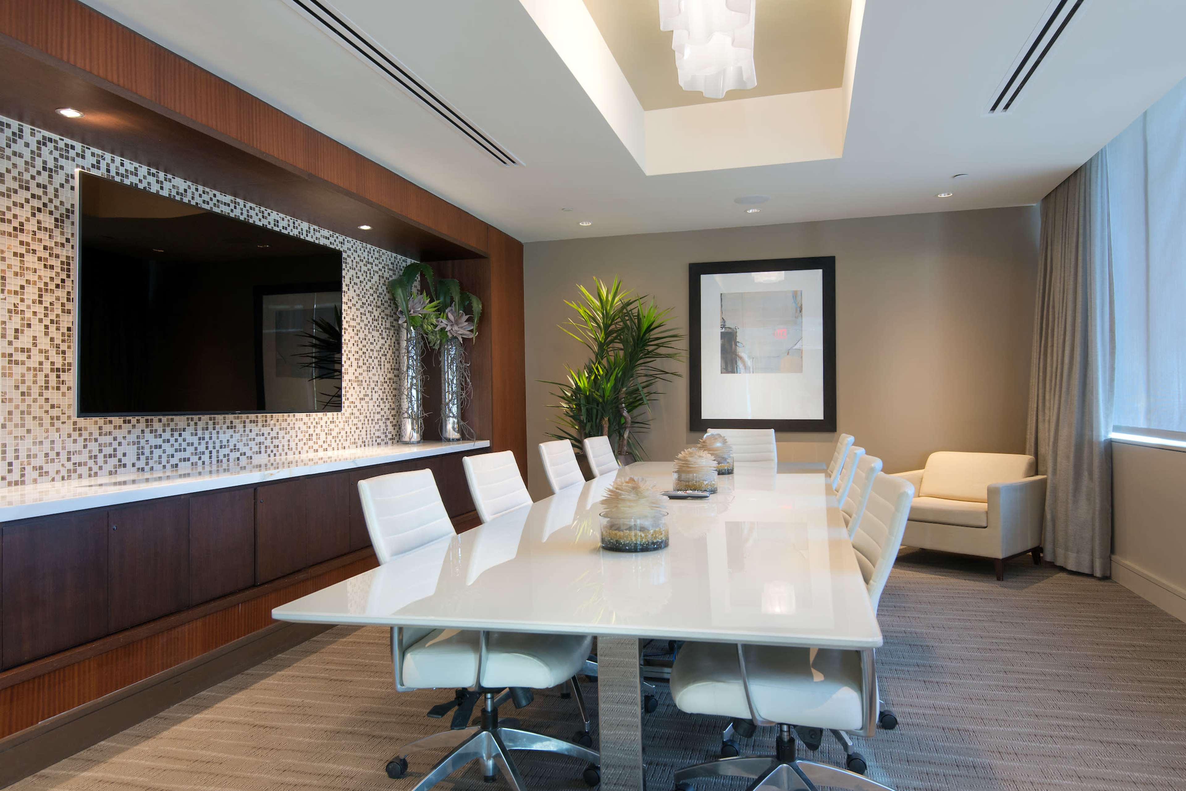 Spacious Executive Conference Room in Boston, Boston, MA | Off-Site |