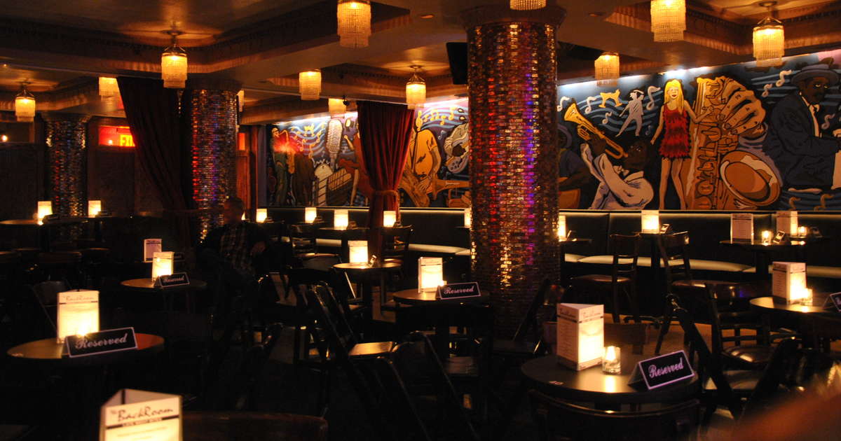 The Back Room: A Bar in Chicago, IL - Thrillist