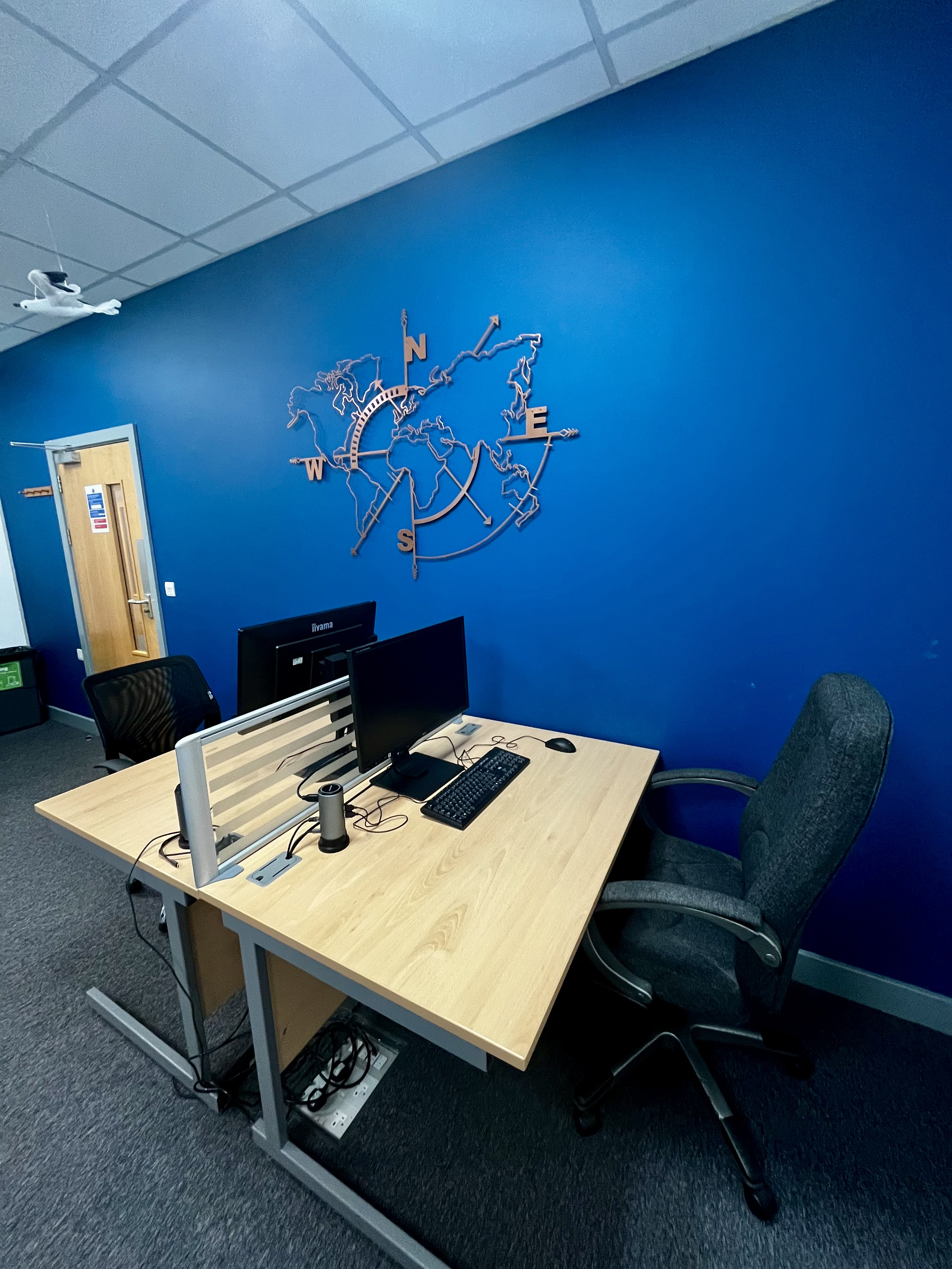 Co Working Space - fiwhf2f1g4i.jpeg