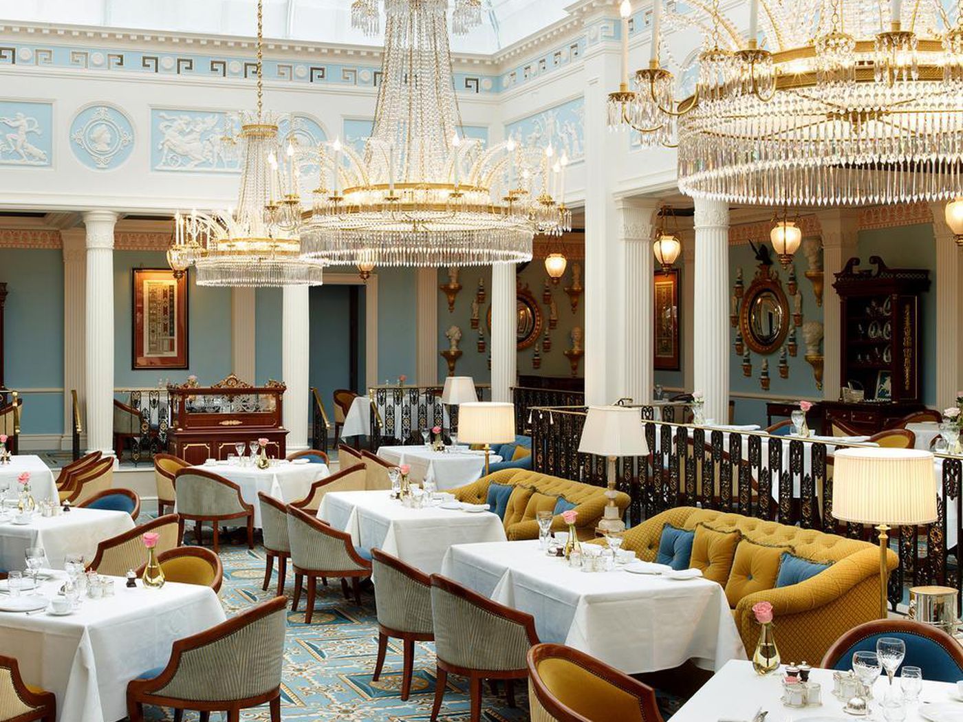 Elegant dining space at Céleste, Lanesborough London, ideal for corporate events.