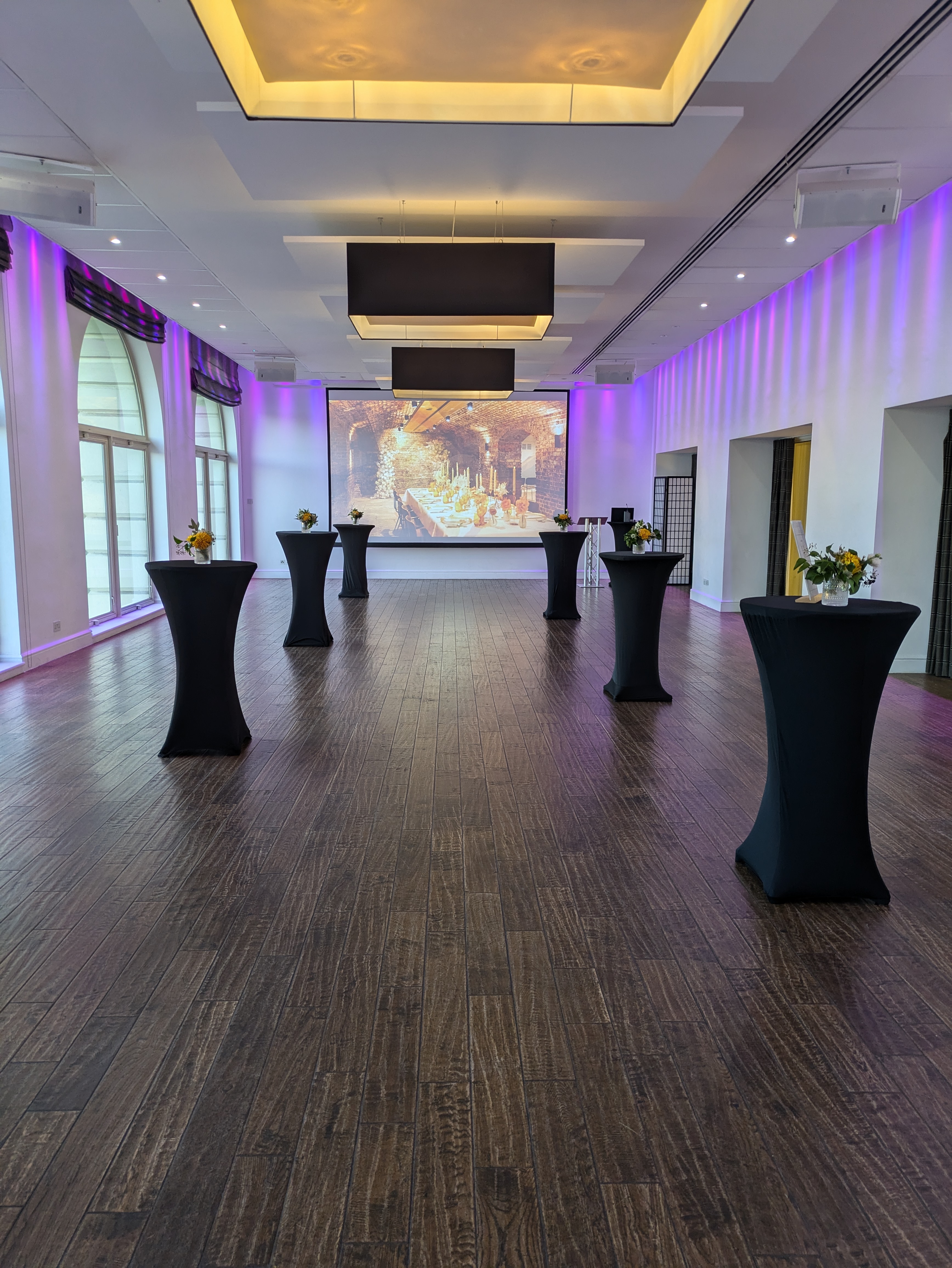 Versatile event space at Glaziers Hall with elegant lighting for meetings and gatherings.