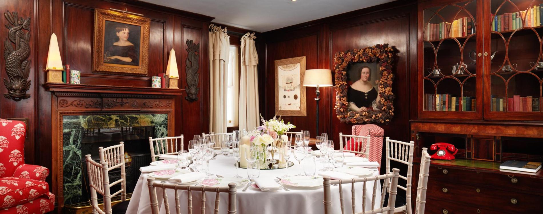 Elegant Regal Drawing Room dining table for upscale events and corporate dinners.