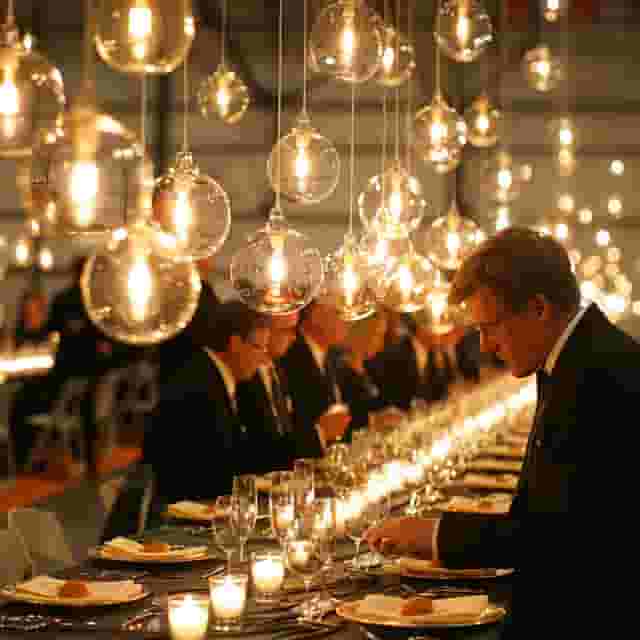 Restaurant-Style Room