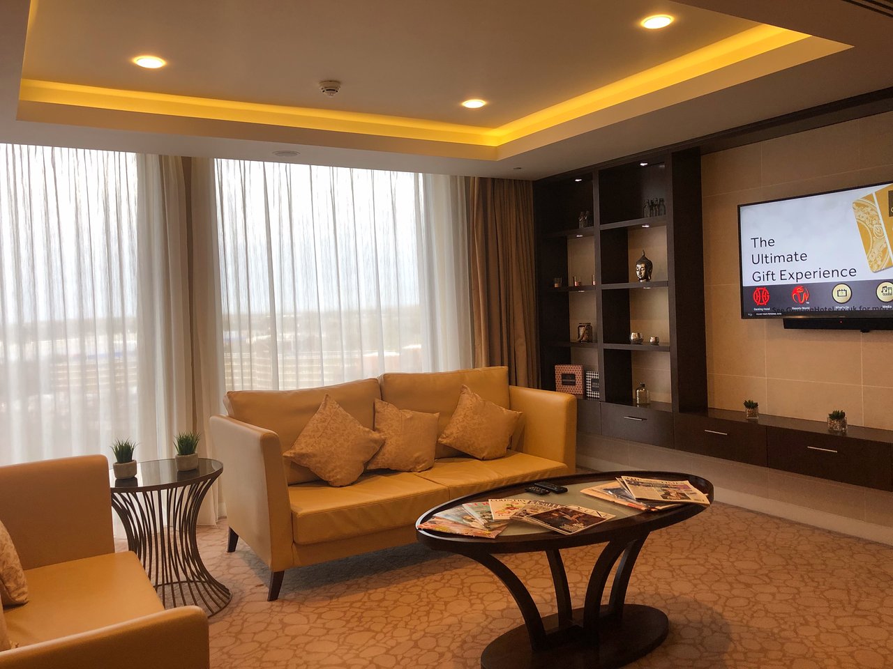 Genting Suite living room - Picture of Genting Hotel, Birmingham -