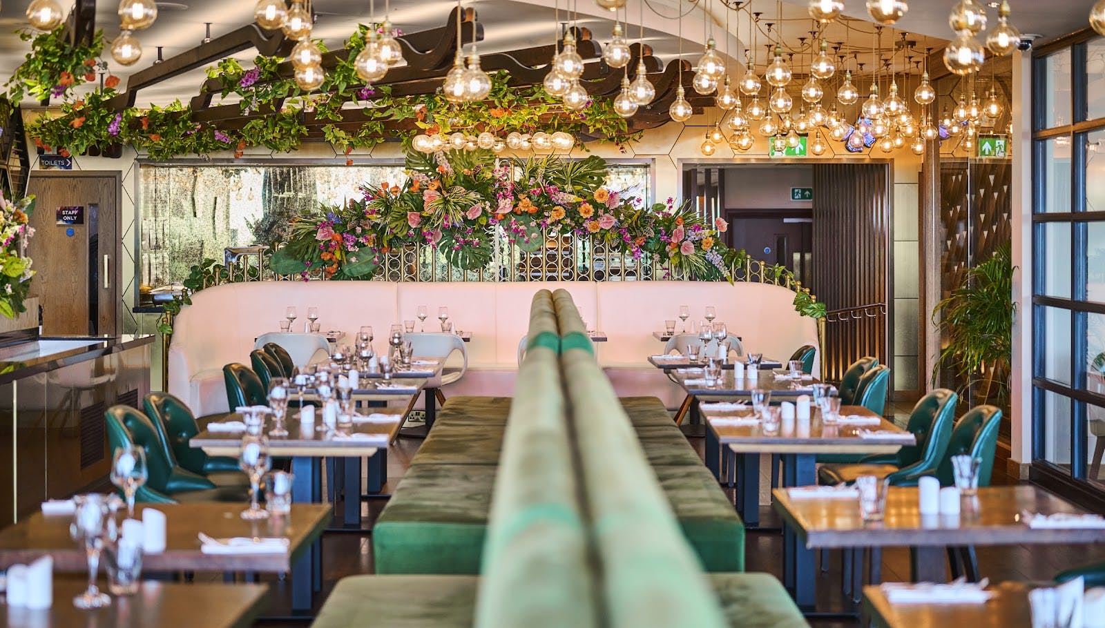 Sky Bar and Restaurant - Secret Garden - >Sky Bar &amp; Restaurant</a>