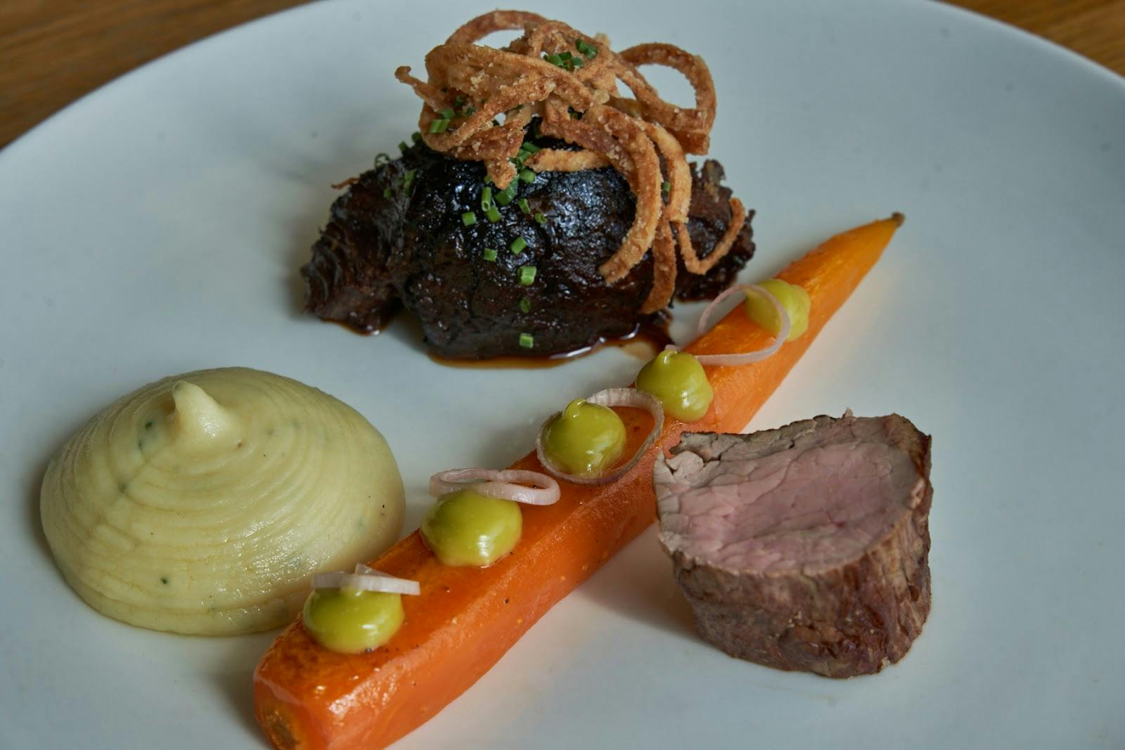 The Fairlawns Hotel & Spa - >Fairlawns Hotel and Spa</a>