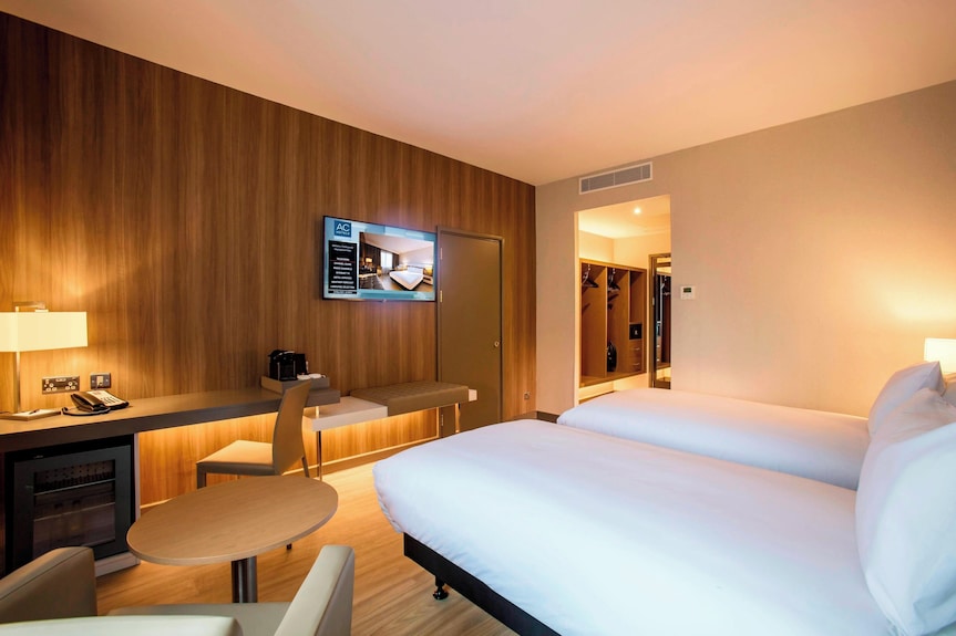 AC Hotel by Marriott Birmingham Reviews, Deals & Photos 2025 - Expedia.co.uk