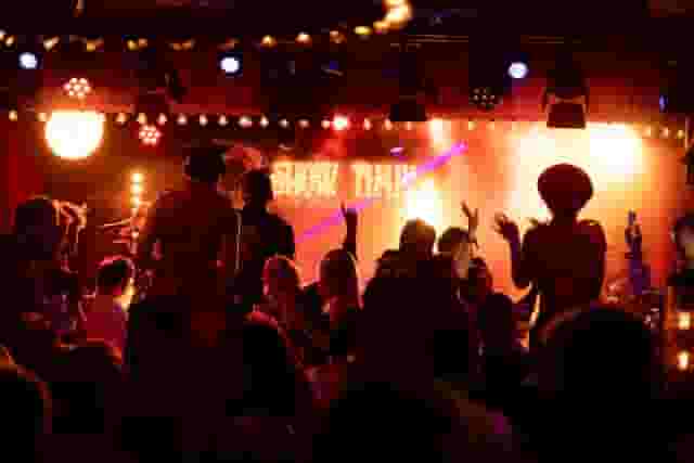 Live music bar