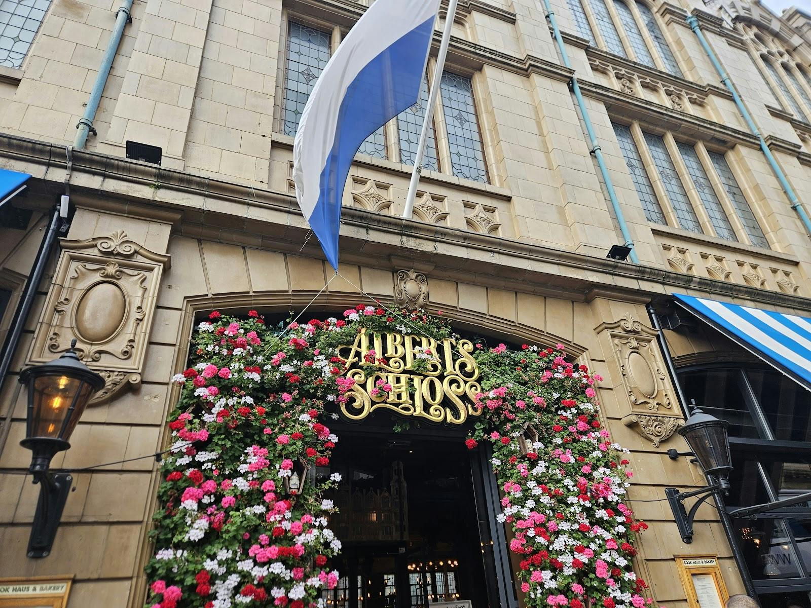 Albert's Schloss - >Robert Gronkiewicz</a>