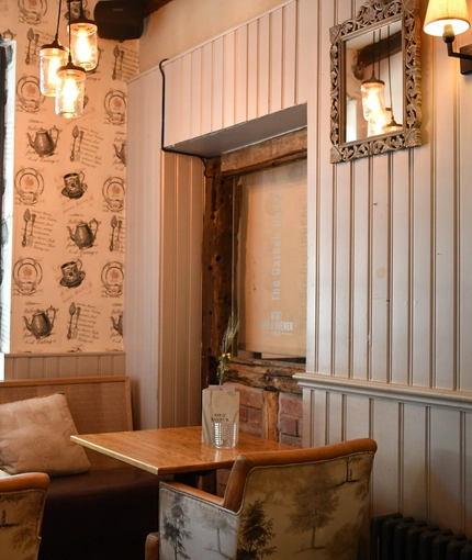 Garden House Pub Restaurant in ...