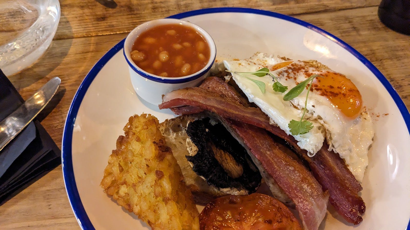 Oxford Brunch Bar - >Tomi D (icXu)</a>