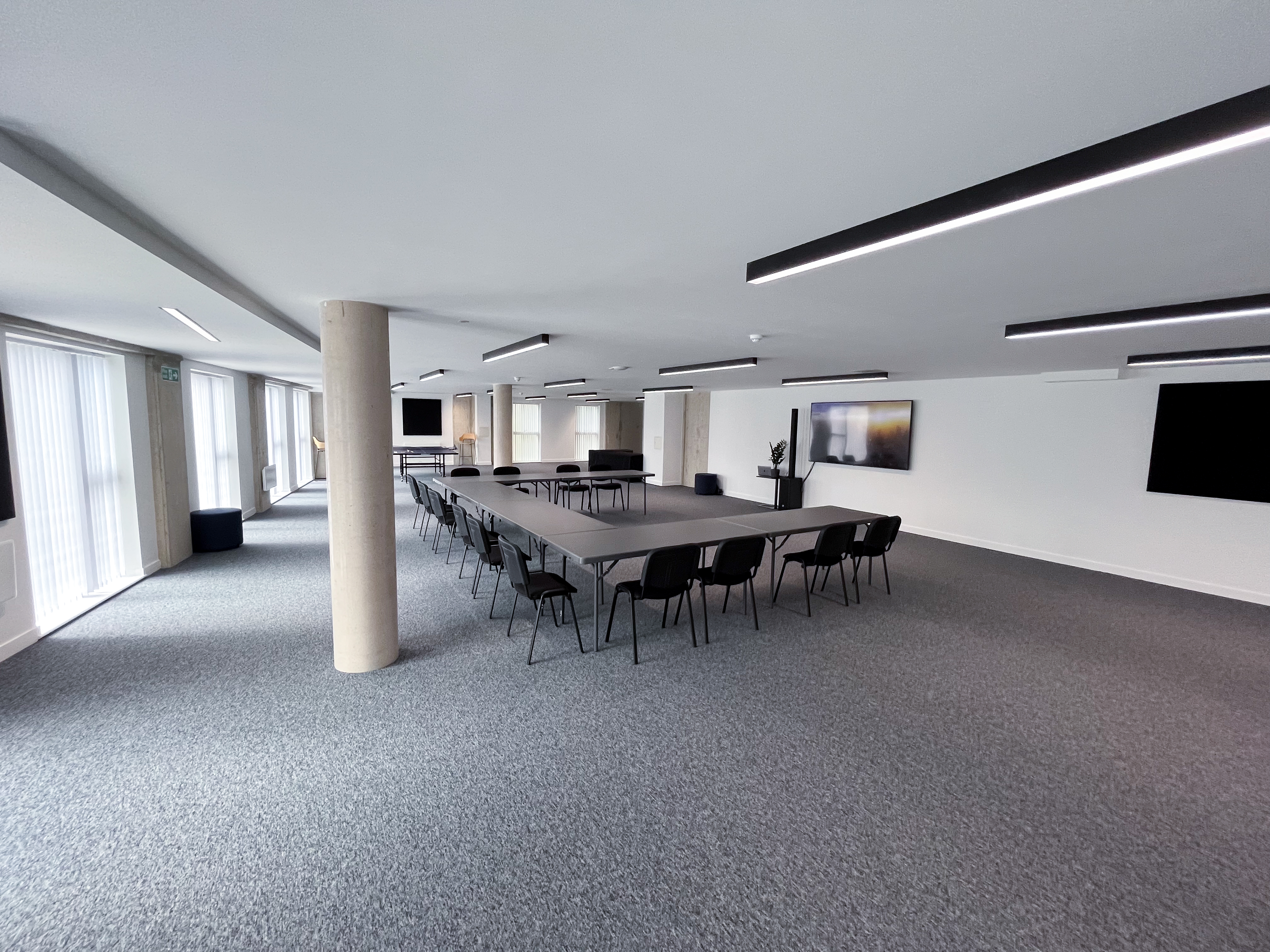 Whole Venue - 2pvsttb5cdv.jpg