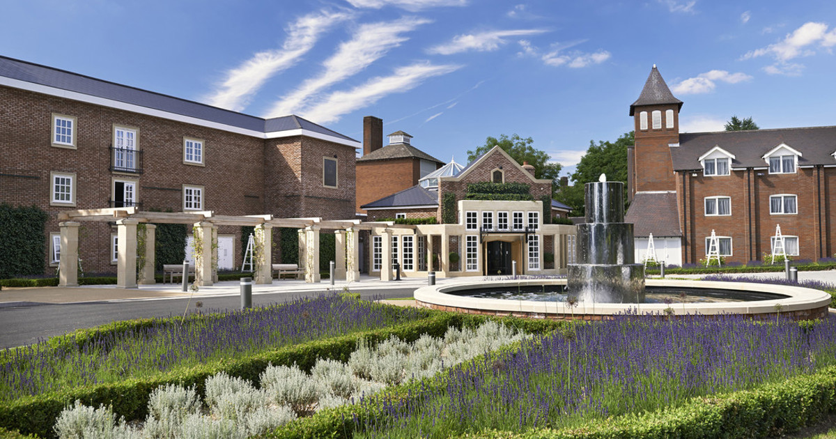 Dining & Bars Near Birmingham | The Belfry