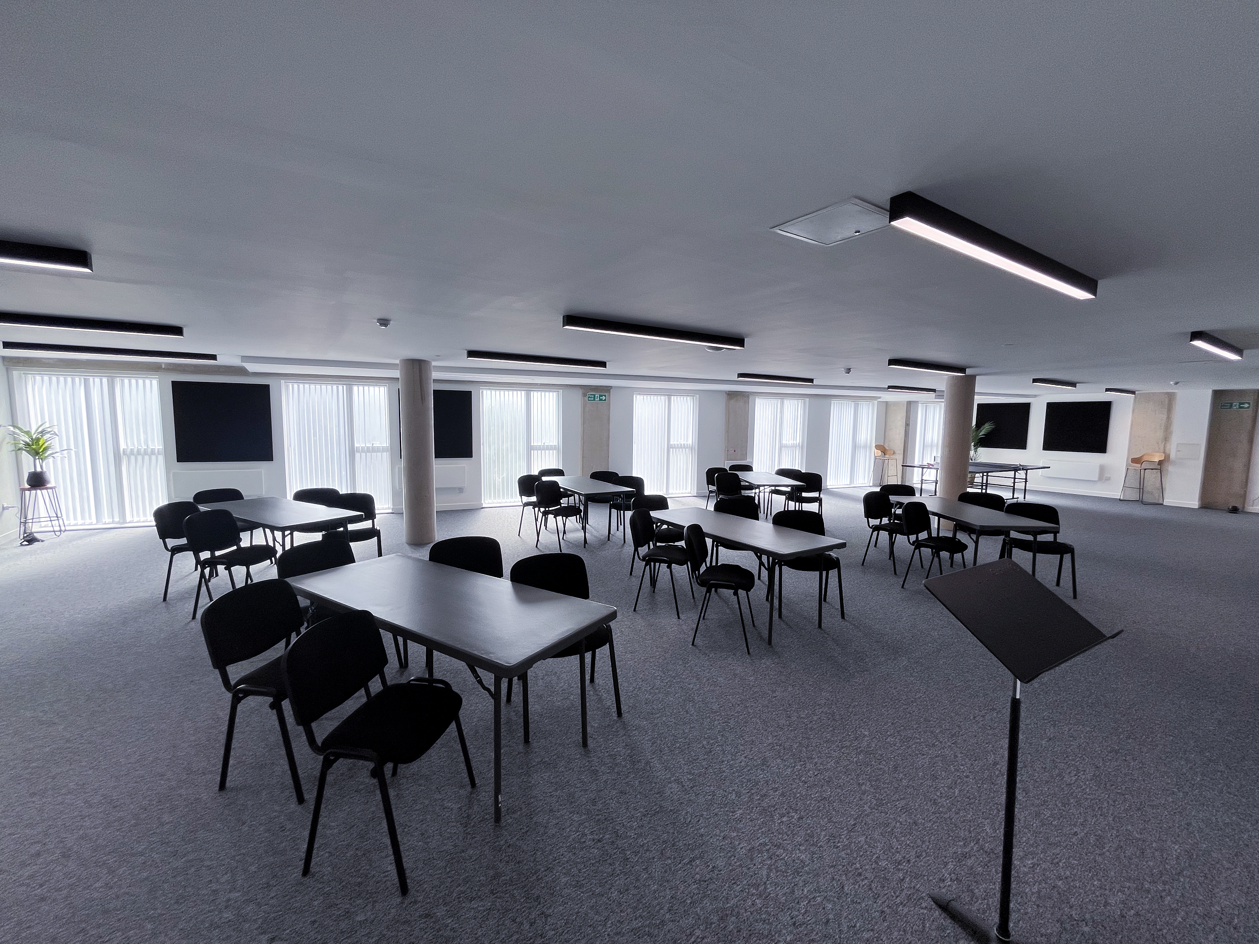 01. Conference Space - snc5ioxwxpx.jpg