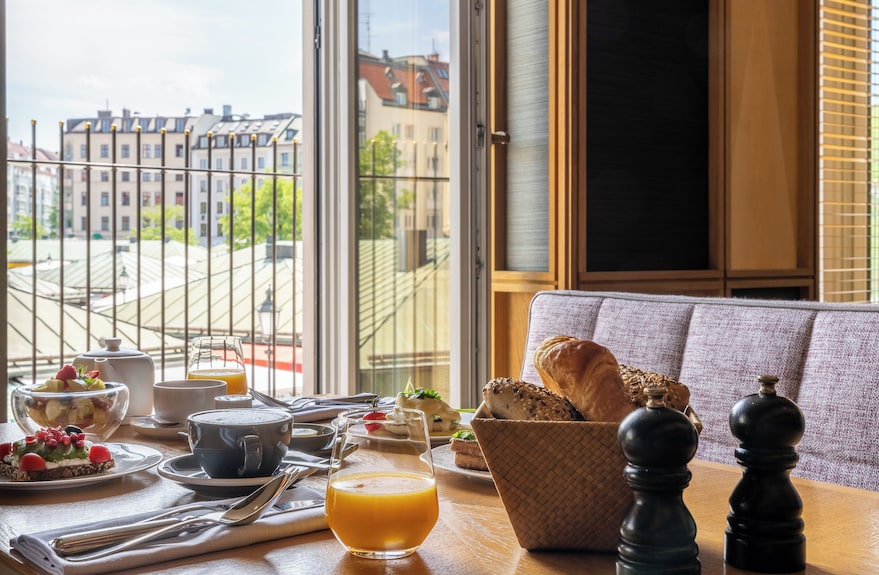 Louis Hotel, Munich: Hotel Reviews, Rooms & Prices | Hotels.com