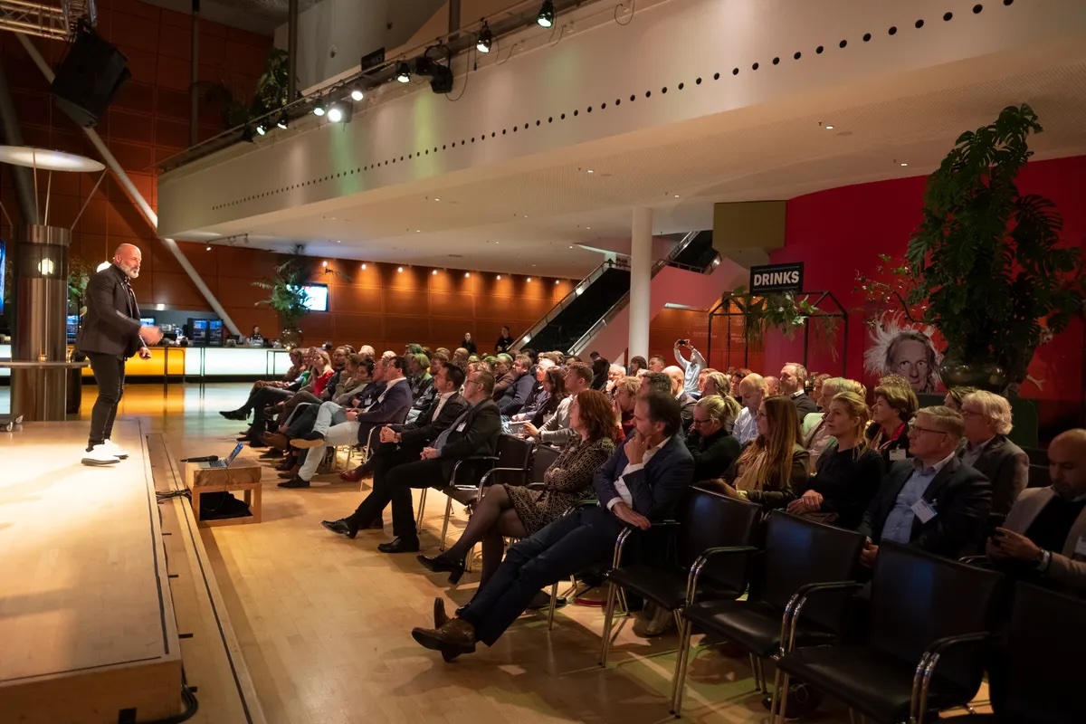 Rhine Foyer New Luxor - hpozjriqx0s.jpeg