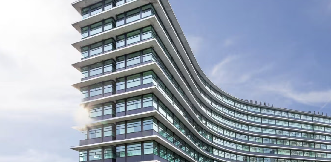 Modern Manchester Marriott Hotel Piccadilly, ideal for corporate events and meetings.