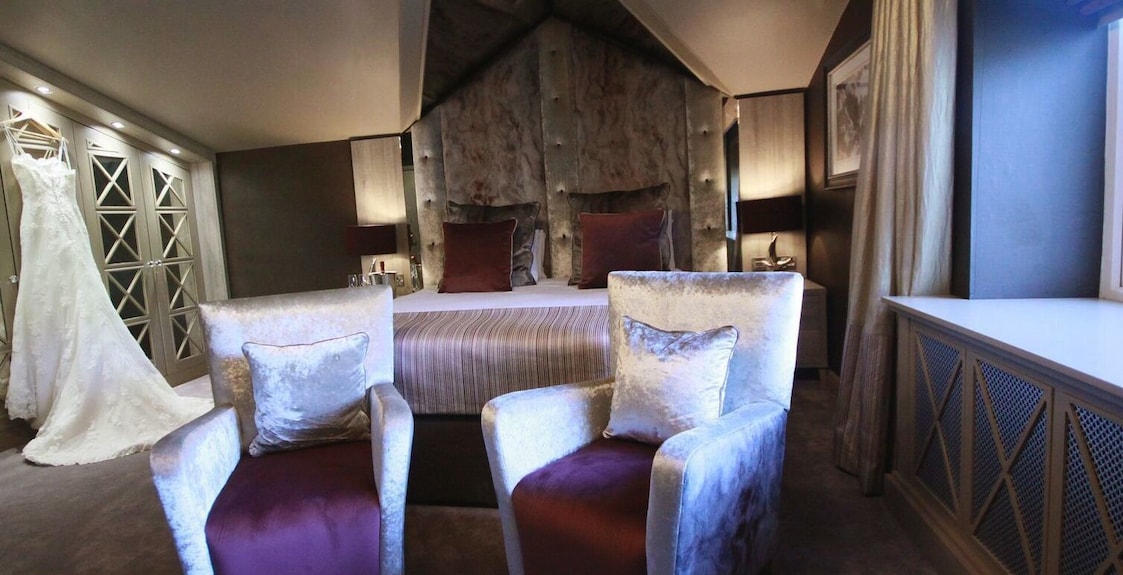 Red Hall Hotel, Bury: Hotel Reviews, Rooms & Prices | Hotels.com