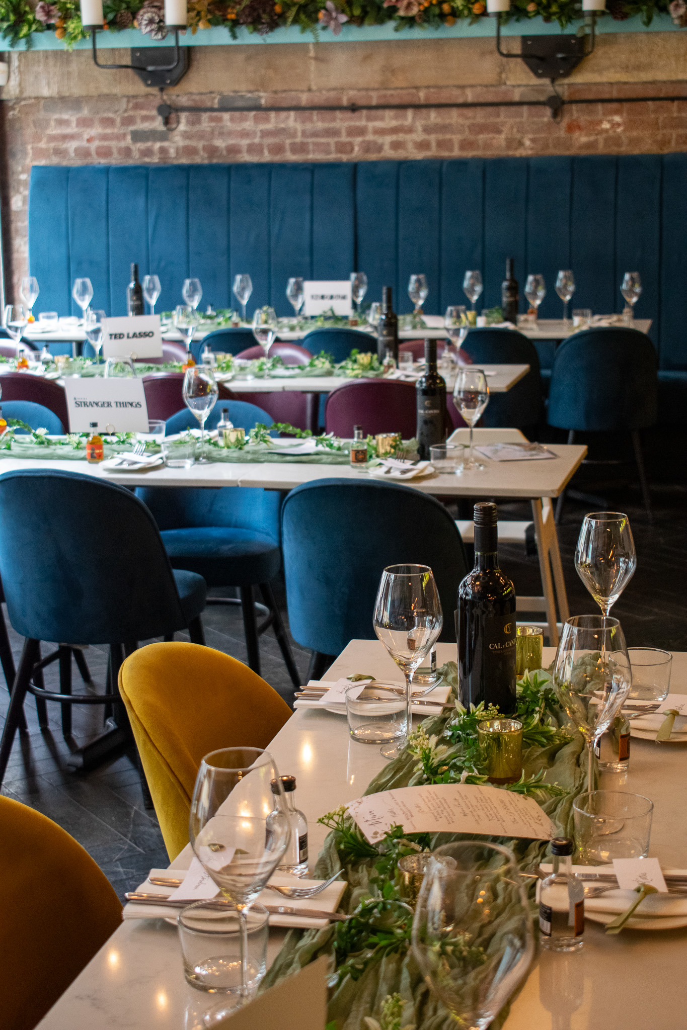 Lounge Arch - gkb44kxizu3.jpg